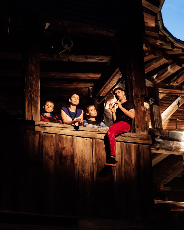 Image from Medieval Crack