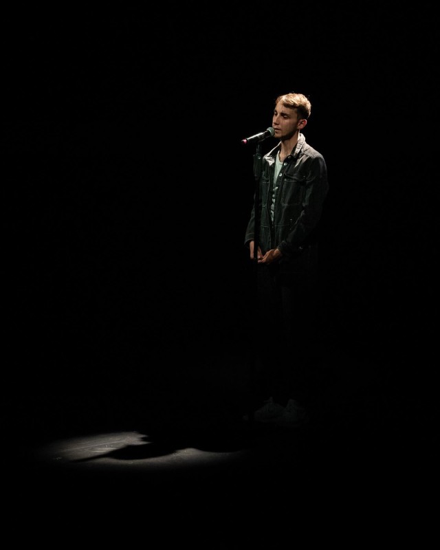 Image from La révérence