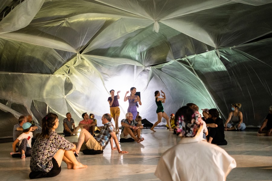 Image from LA KABANE