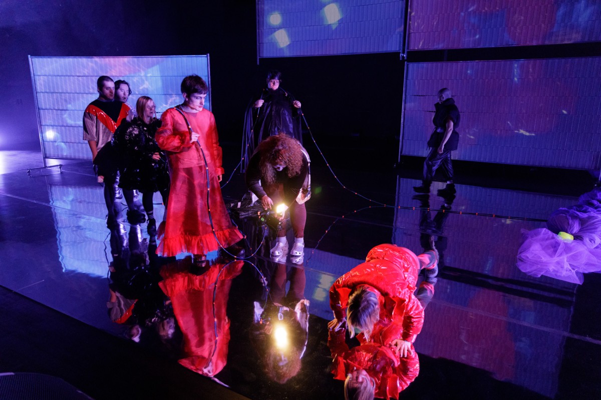 Image from ES WAR KEINMAL ODER DAS MÄRCHEN VON DER NORMALITÄT