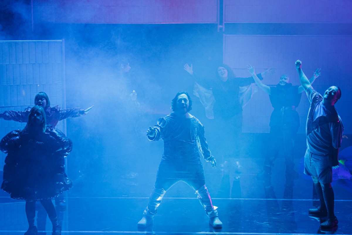 Image from ES WAR KEINMAL ODER DAS MÄRCHEN VON DER NORMALITÄT